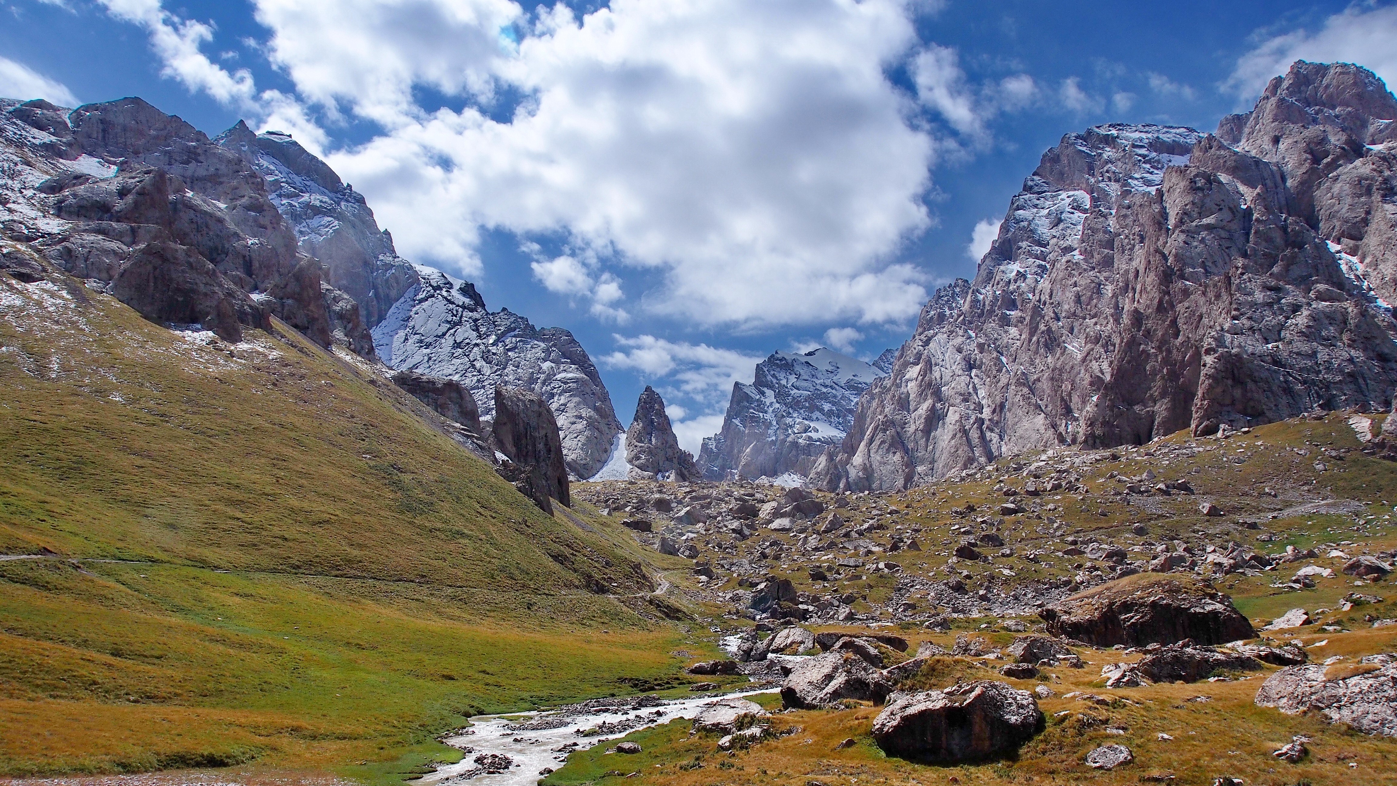 Naryn province, Kel Suu valley, Kyrgyzstan. © Vlad Ushakov